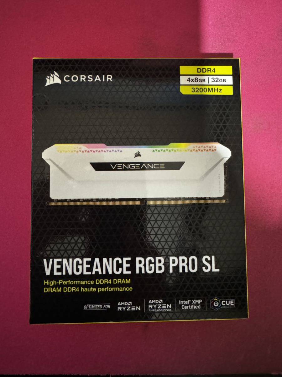 Corsair ホワイトVENGEANCE DDR4メモリ RGB 32gb 8x4