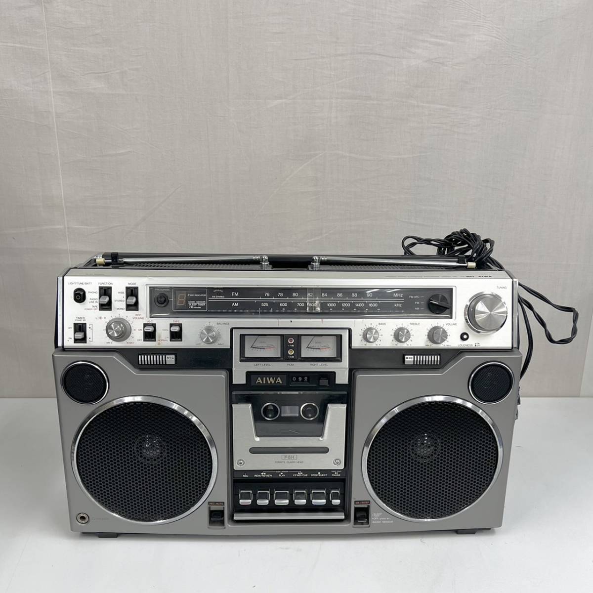 n175/ AIWA STEREO RADIO CASSETTE RECORDER CS-80 ステレオ ラジオ