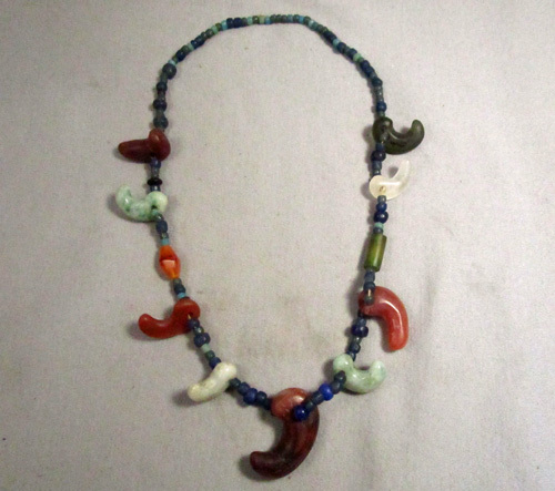 瑠璃管玉 瑠璃玉 古墳期 瑪瑙切子玉や青 瑠璃古代 翡翠勾玉と瑪瑙切子