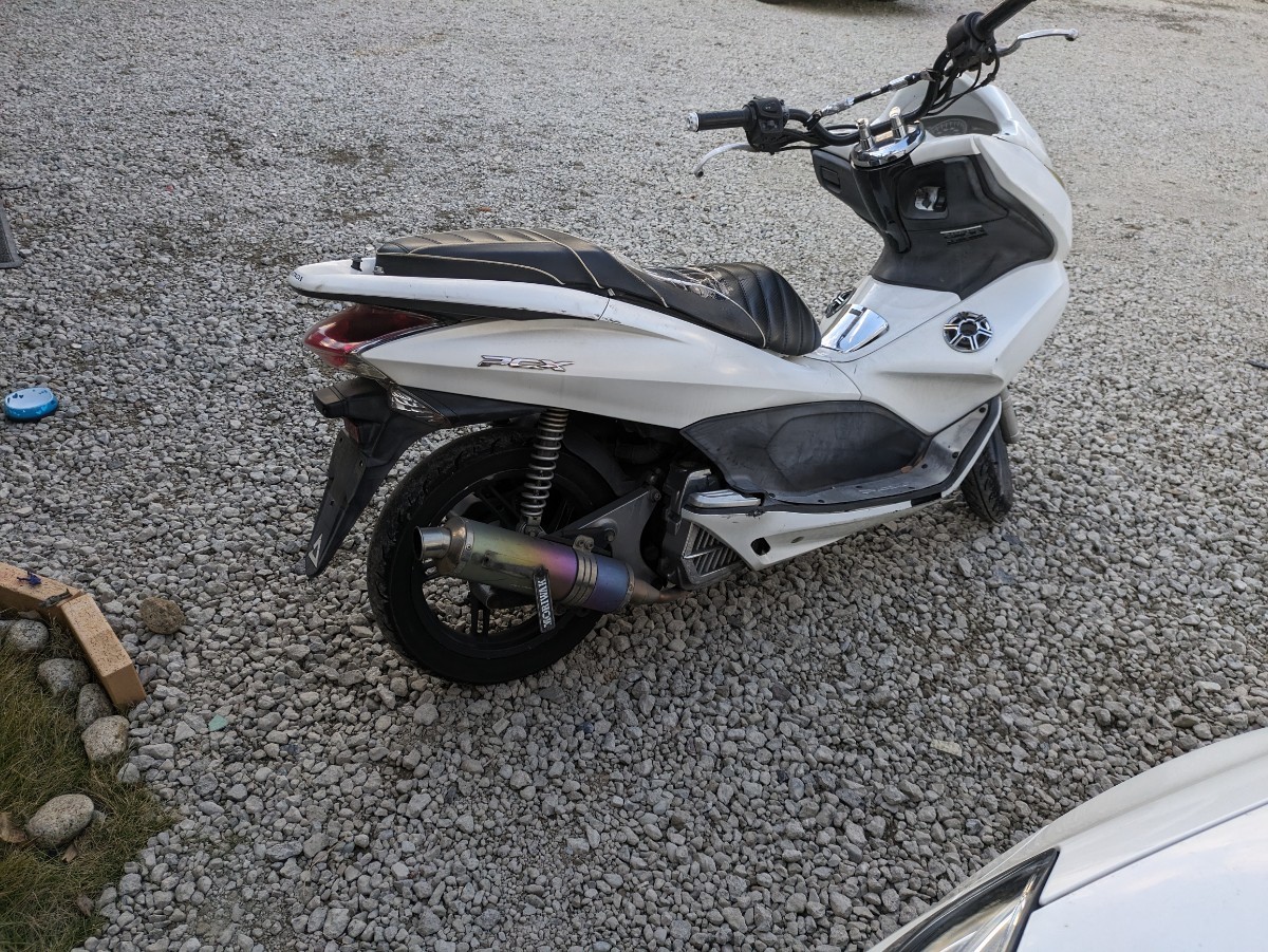 PCX125 jf28 書類あり カギ付き 過走行 ホンダ JF28の中古が安い！激安で