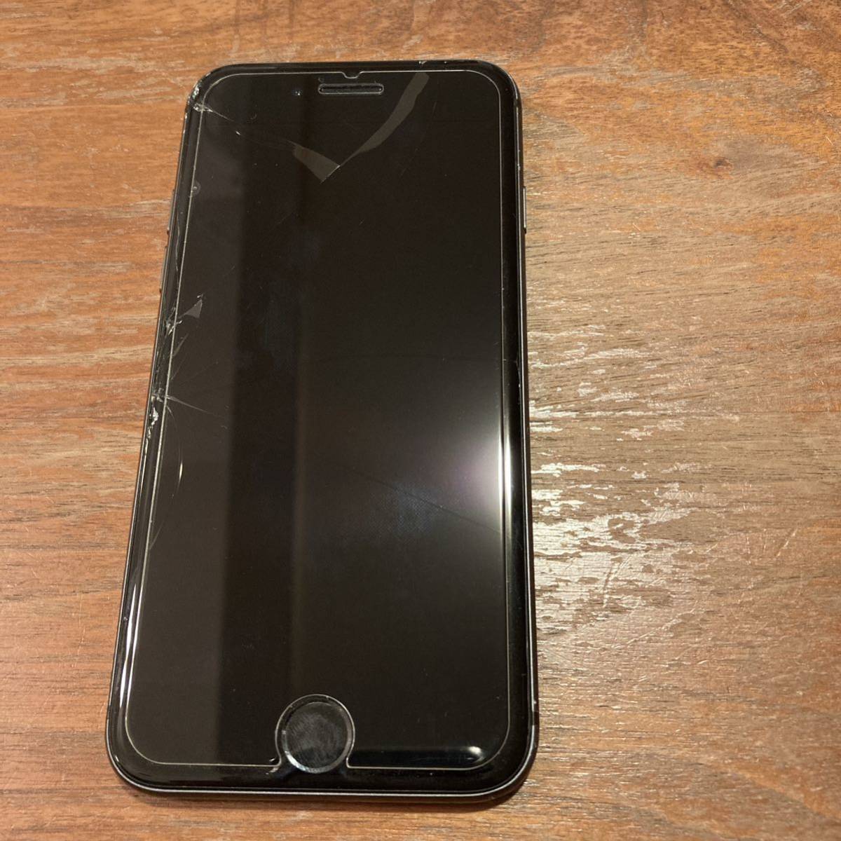 iPhone8 SIMフリー 64GB バッテリー容量82% スペースグレー SIMロック