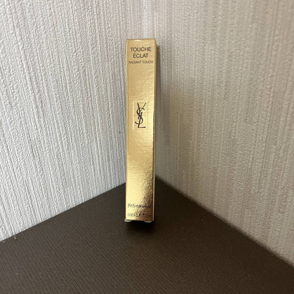【セール，大得価】 YSL ラディアント タッチ 02 コンシーラー 2.5ml イブサンローラン コスメ 化粧品(その他)｜売買されたオークション情報、yahooの商品情報をアーカイブ公開 - オークファン その他
