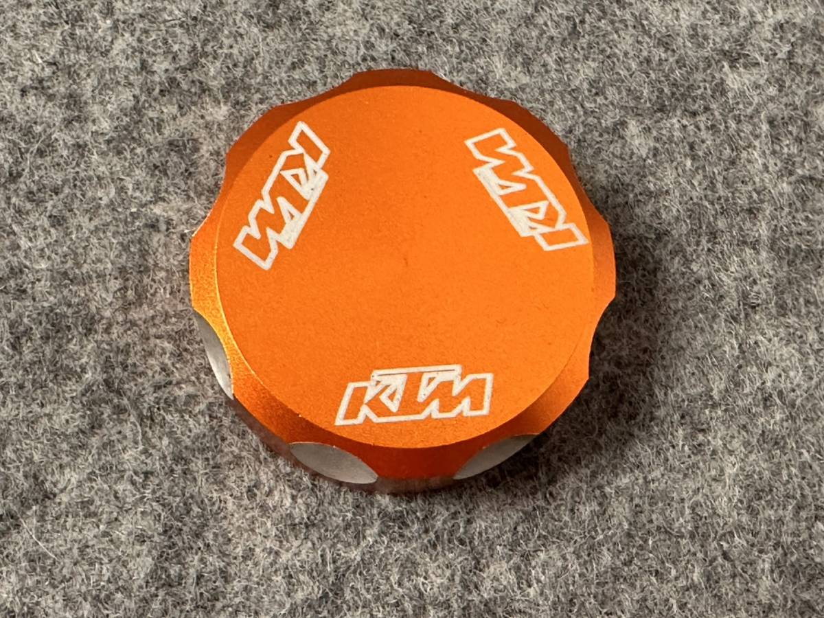 ◆A41 売切り! 美品 KTM 1050 1190 1290 アドベンチャー KTMパワーパーツ アルミ ブレーキフルード クラッチフルード キャップ 3点セット KTM 0 1 Budget Oriented adventureの中古品・新品