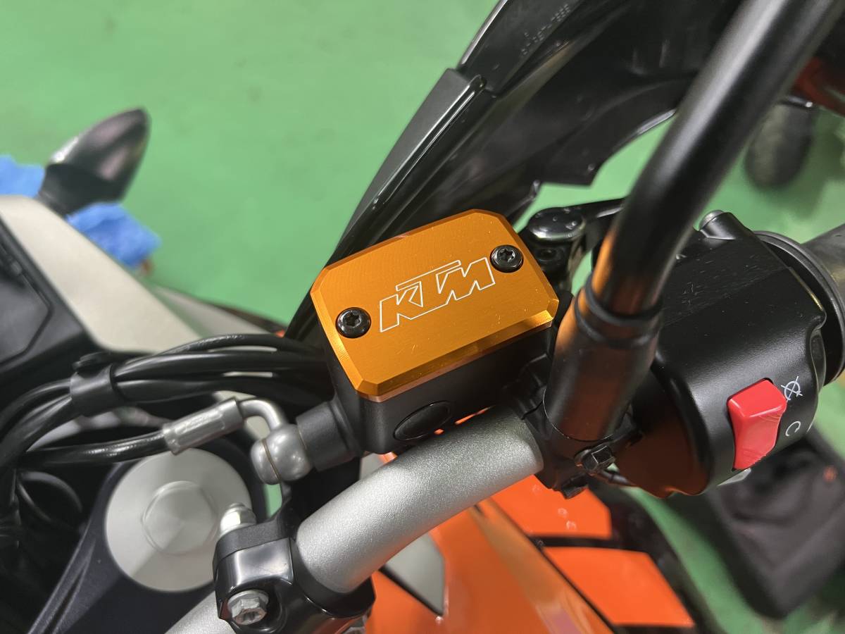 ◆A41 売切り! 美品 KTM 1050 1190 1290 アドベンチャー KTMパワーパーツ アルミ ブレーキフルード クラッチフルード キャップ 3点セット KTM 0 1 Budget Oriented adventureの中古品・新品