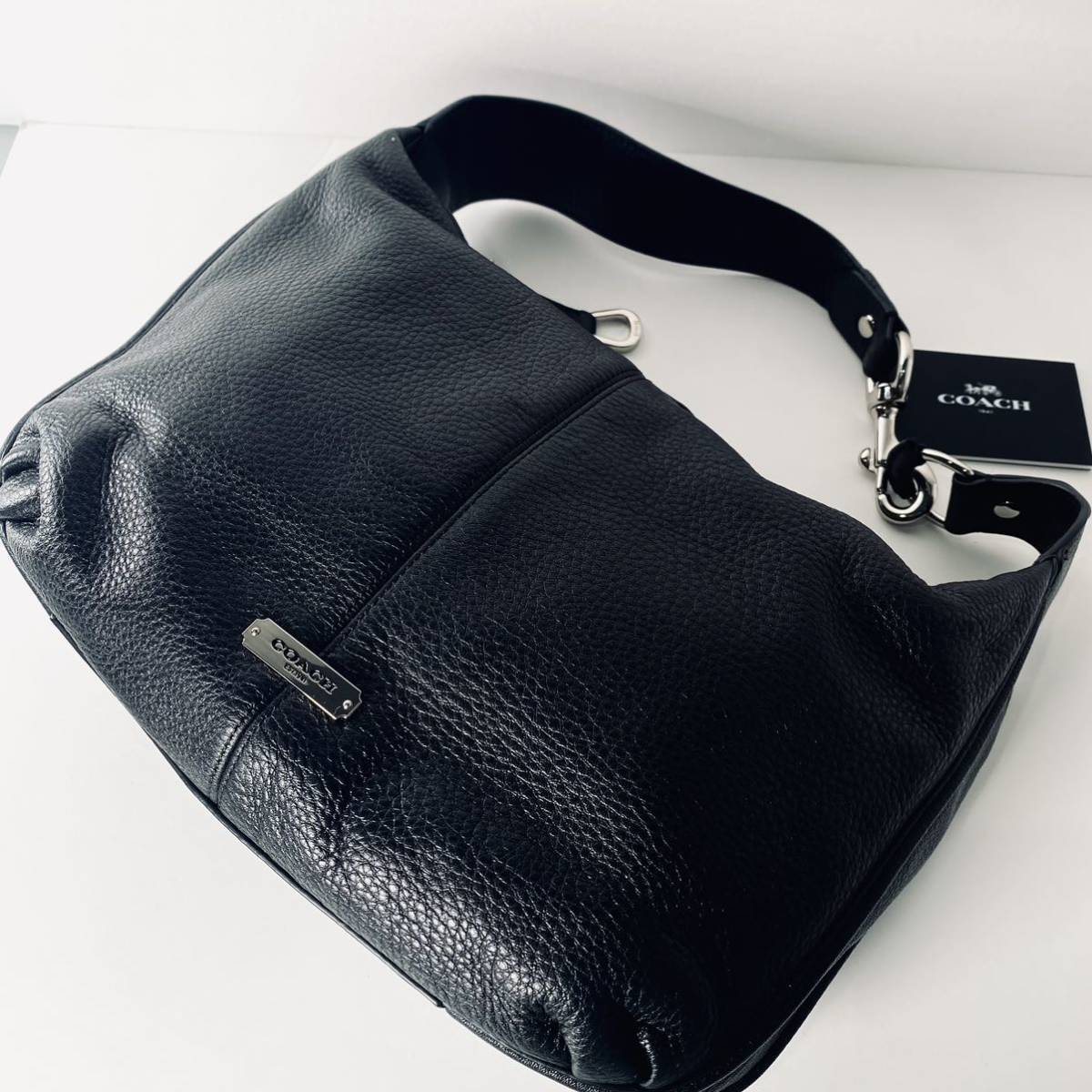 コーチ【未使用】ハンドバッグ ボディバッグ 肩掛け 手提げ かばん レザー 革 黒 ブラック メンズ レディース