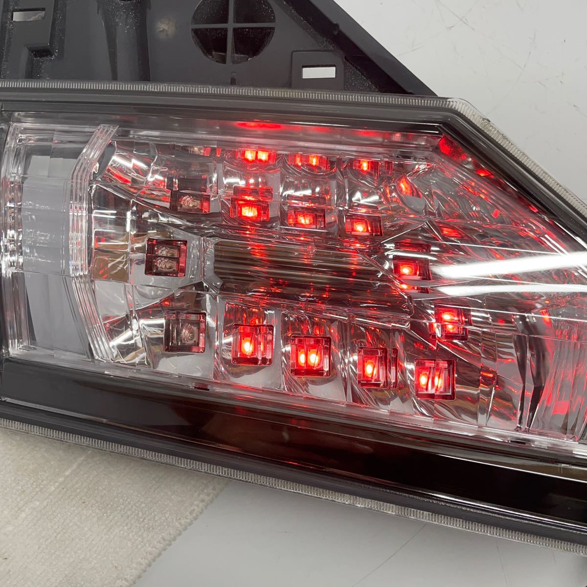 ヴェルファイア20 KOITO 58-35 左テールランプ　美品 トヨタ 20系 ヴェルファイヤー フィニッシャーランプ 左 テールランプ