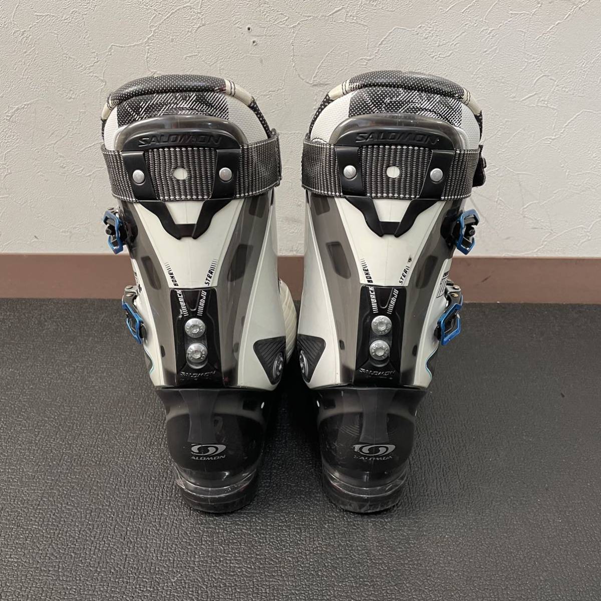 Salomon Falcon Race スキーブーツ 26cm フレックス120 スキーブーツ Salomon Falcon Race スキーブーツ 26cm フレックス120 スキーブーツ