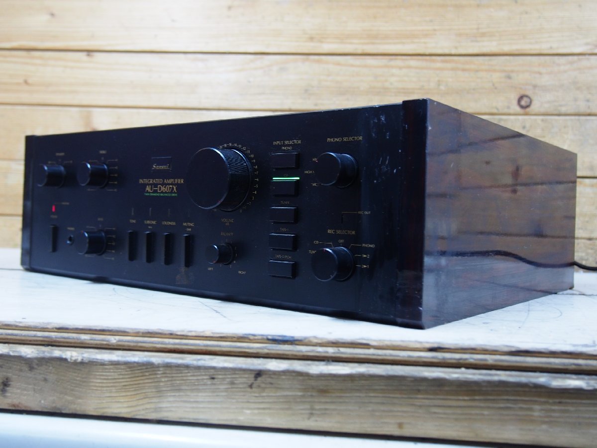 ☆【1F1208-16】 Sansui 山水電気株式会社 サンスイ プリメインアンプ