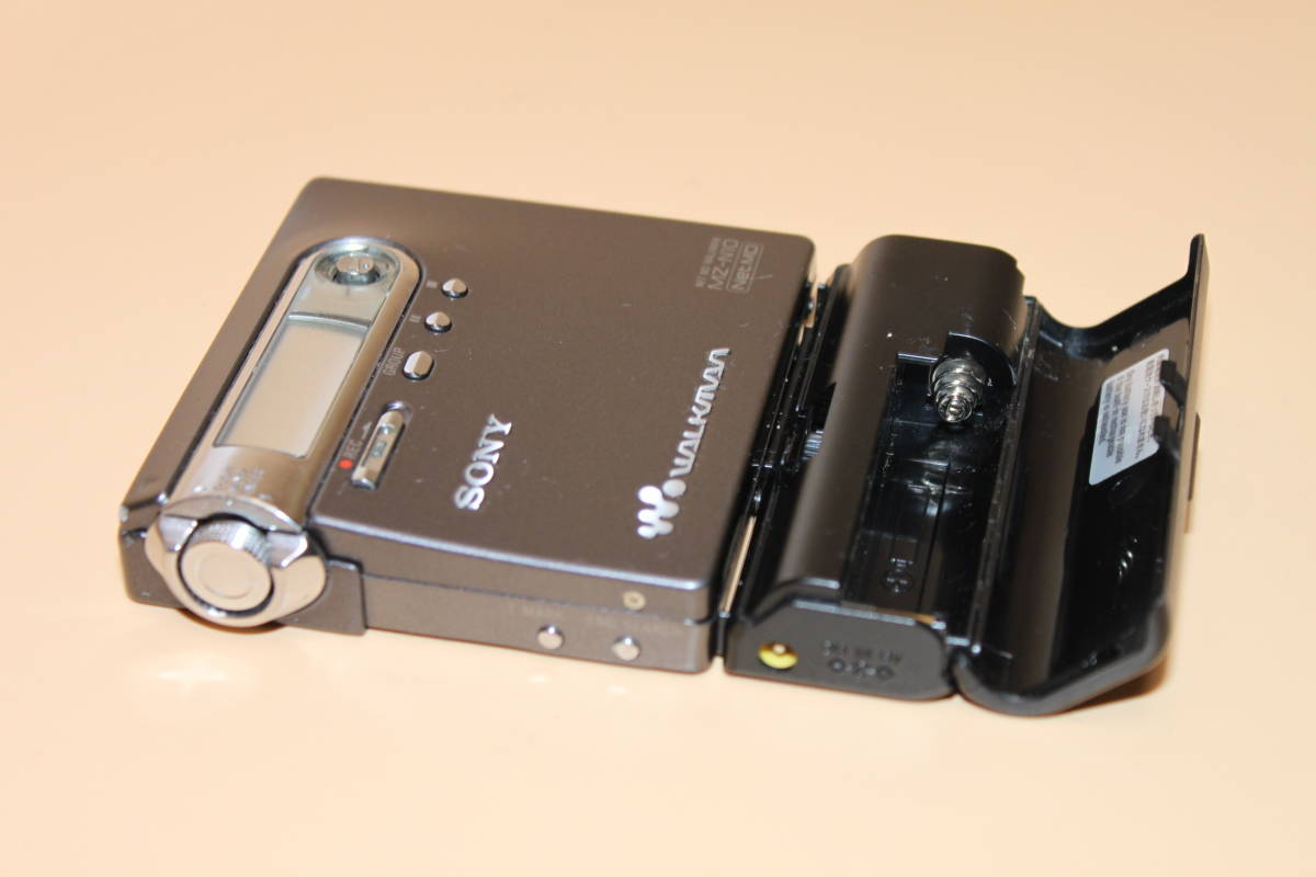 動作品 乾電池ケース付 SONY MZ-N10 NetMD Portable MD Player WALKMAN