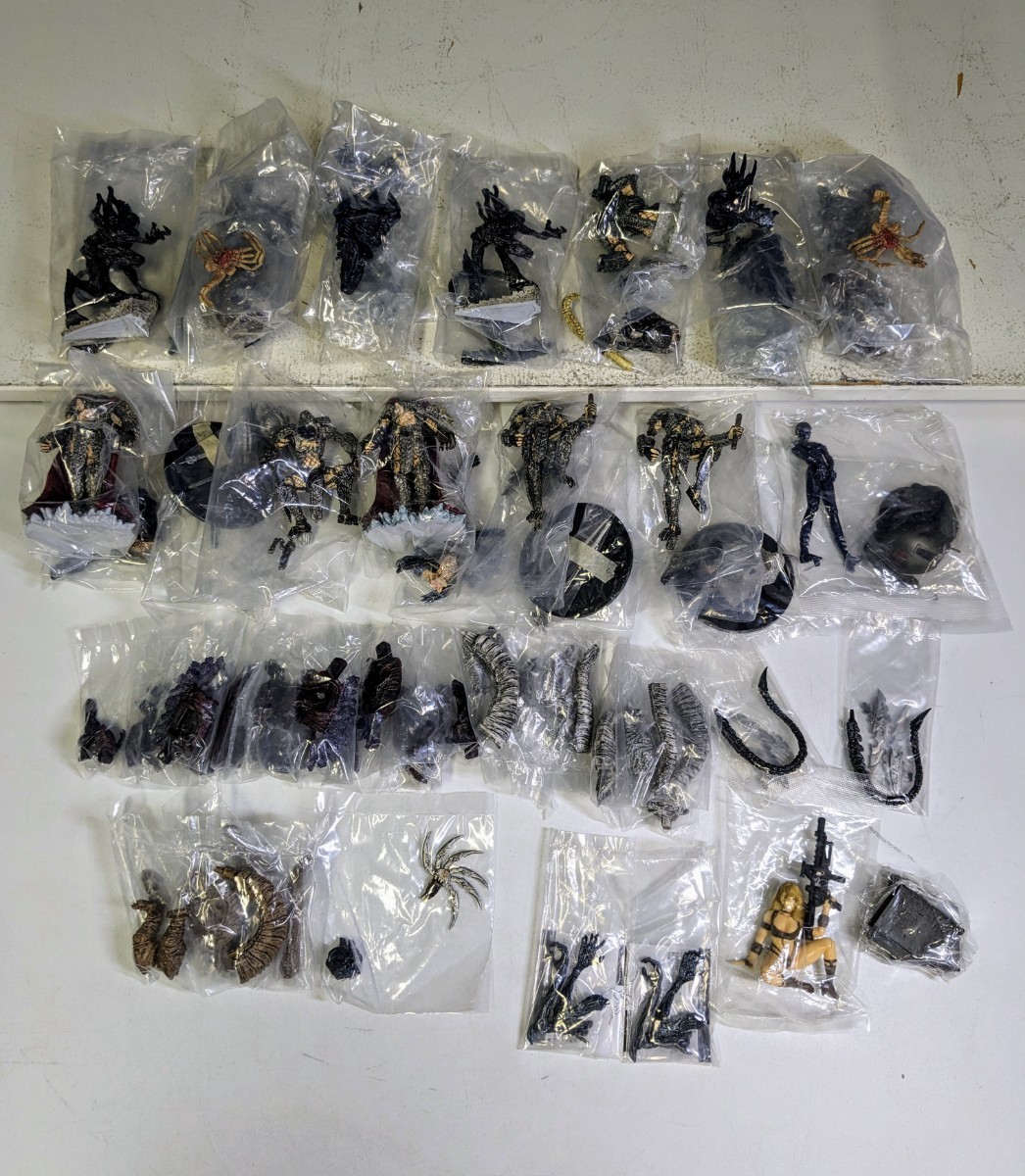 121510　コトブキヤ　プレデター　ミニフィギュア　ガシャポン　新品！未開封！未組立！