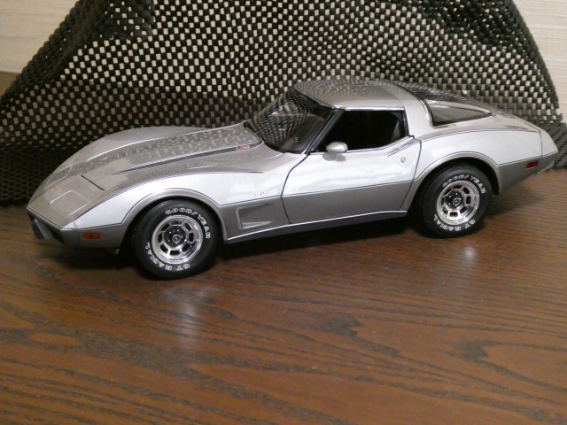 1⁄18 UT models CHEVROLET 1/18 UTMODELS UTモデル シボレーコルベット