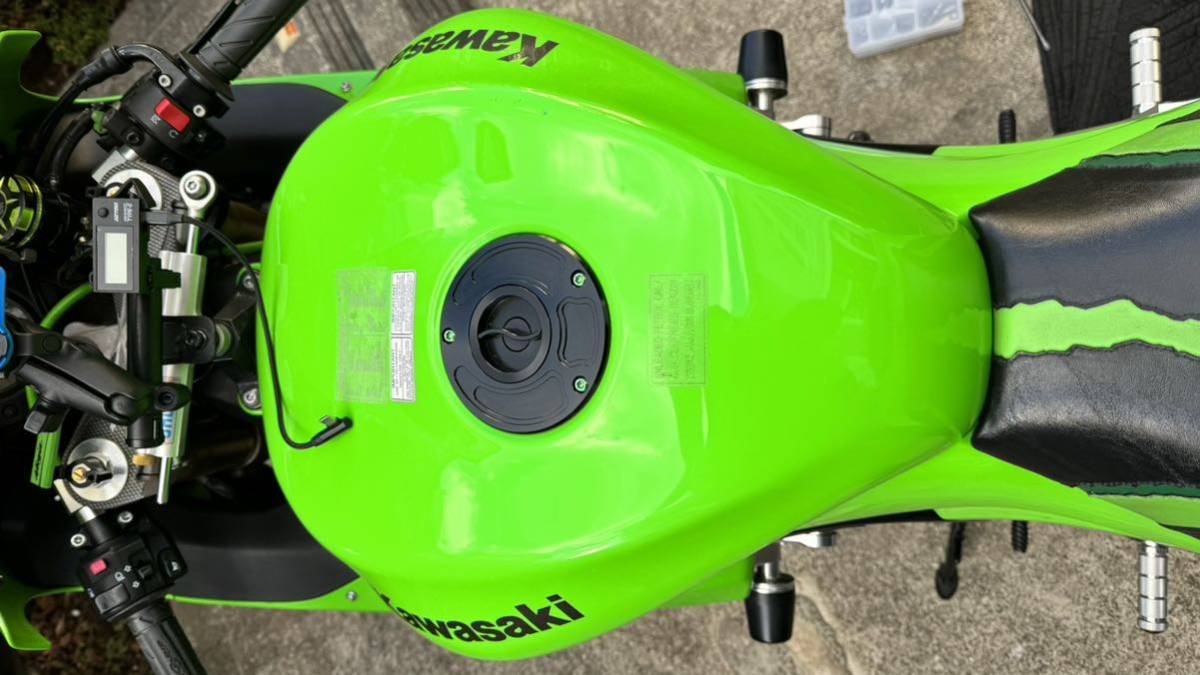 ZX10R C型 燃料タンク 割引バイク 190501.KZX-10R'04-05○ ポンプ ZX-10R