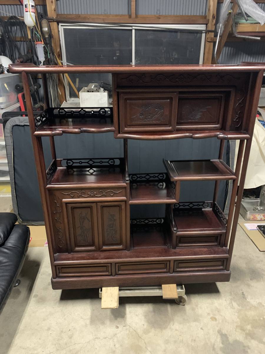 【極美品】高級唐木家具 欅（ケヤキ）コーナーラック 竹節彫り 透かし彫り 飾り棚 極美品高級唐木家具 欅（ケヤキ）コーナーラック 竹節彫り 透かし