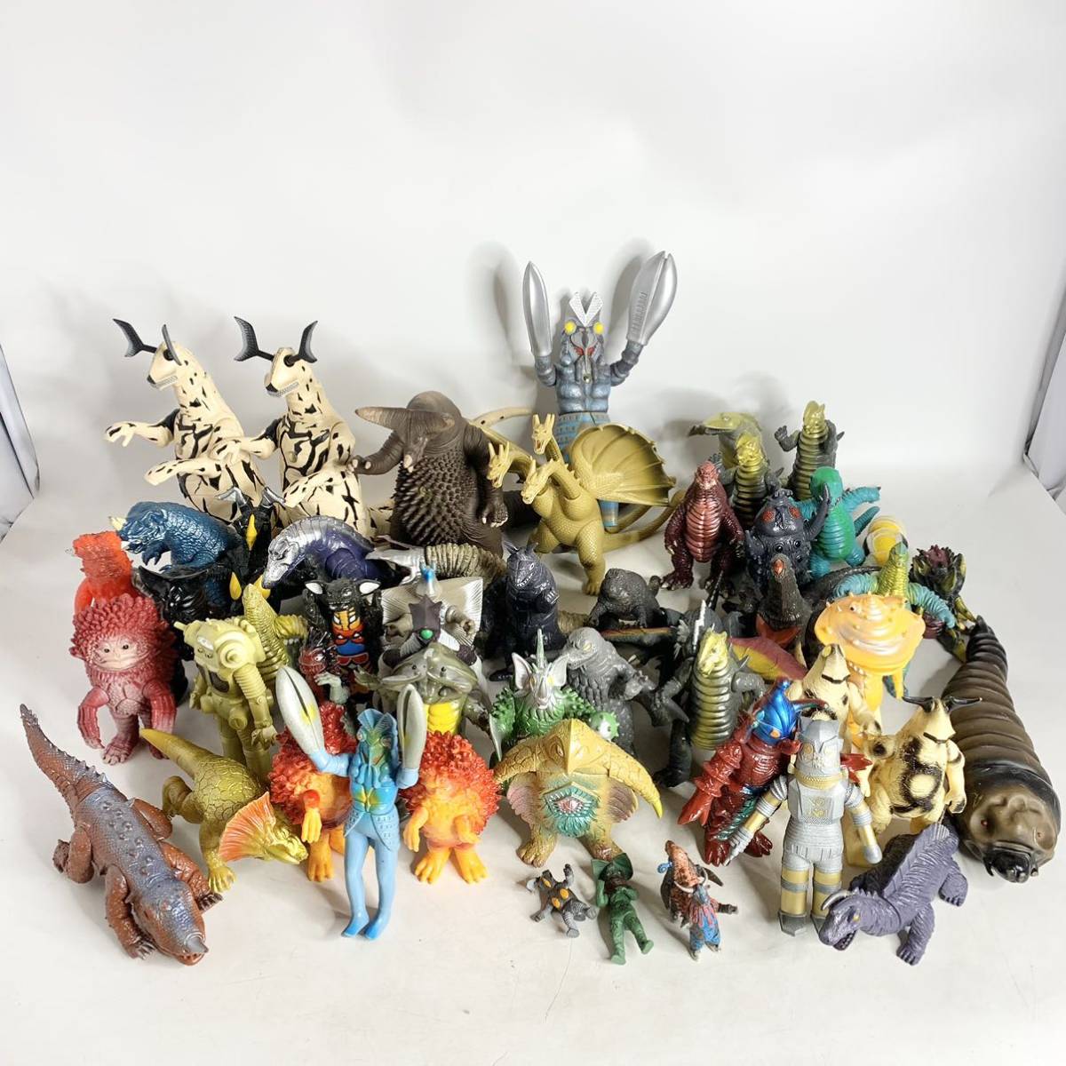 ウルトラマン 怪獣 ゴジラ ソフビ フィギュア 大量セット 38体
