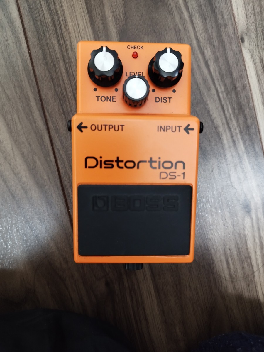 BOSS ディストーション DS-1 中古動作品 電源が入り 【公式通販】