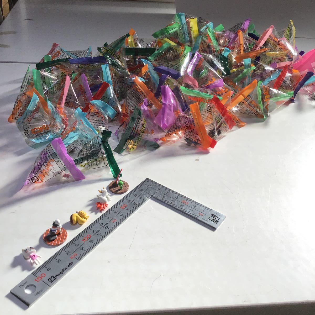 3122299 どこでもいっしょ ミニフィギュア 100個 トロ クロ ピエール