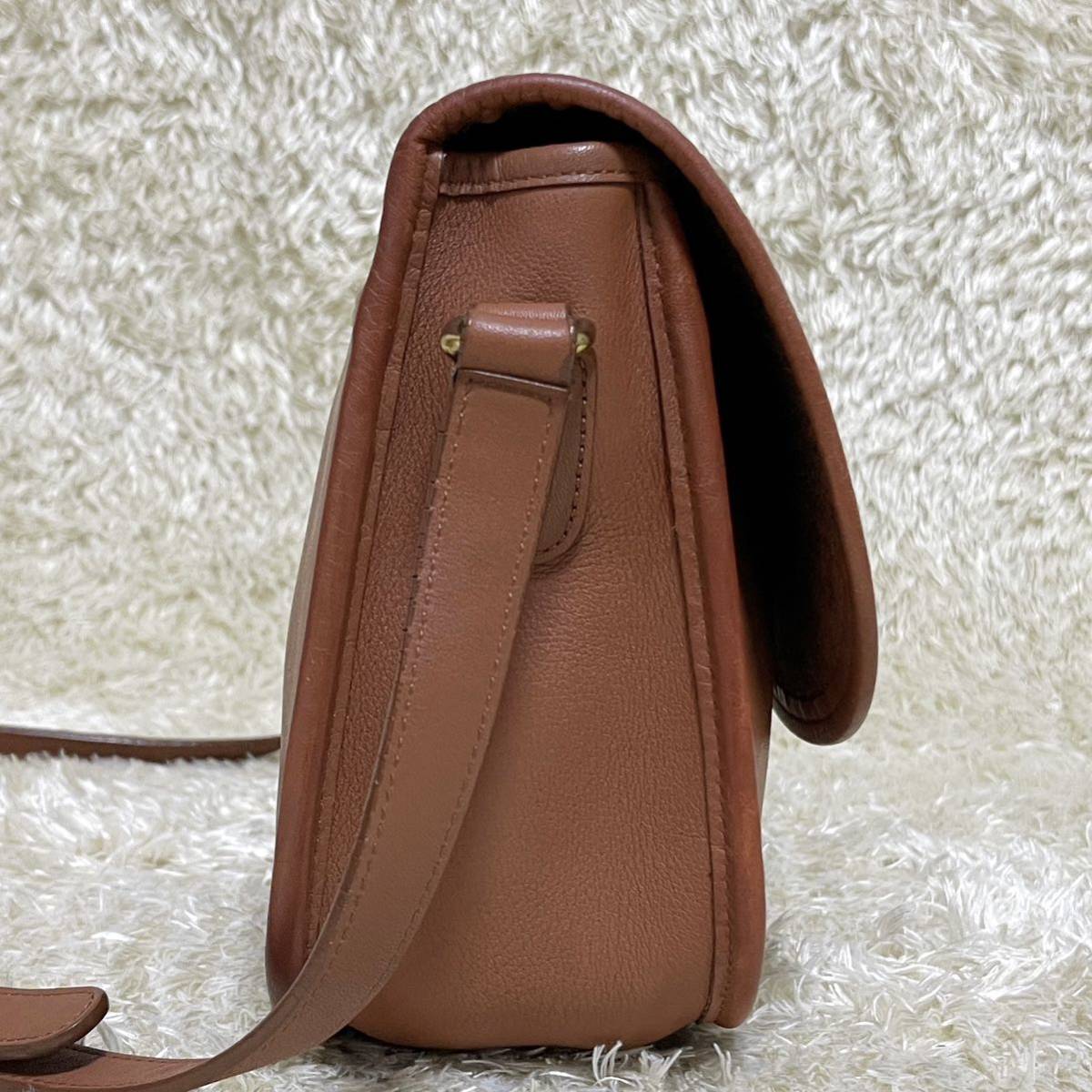 美品》オールドコーチ ショルダーバッグ ターンロック グラブ 