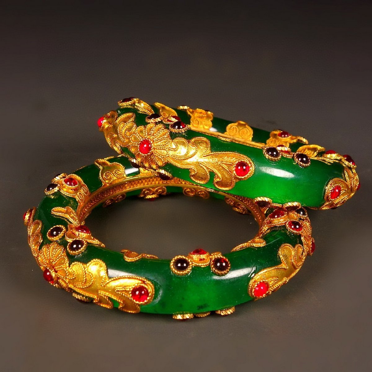 清】某有名収集家買取品 中国・清時代 天然翡翠 腕輪一双 極細工 古