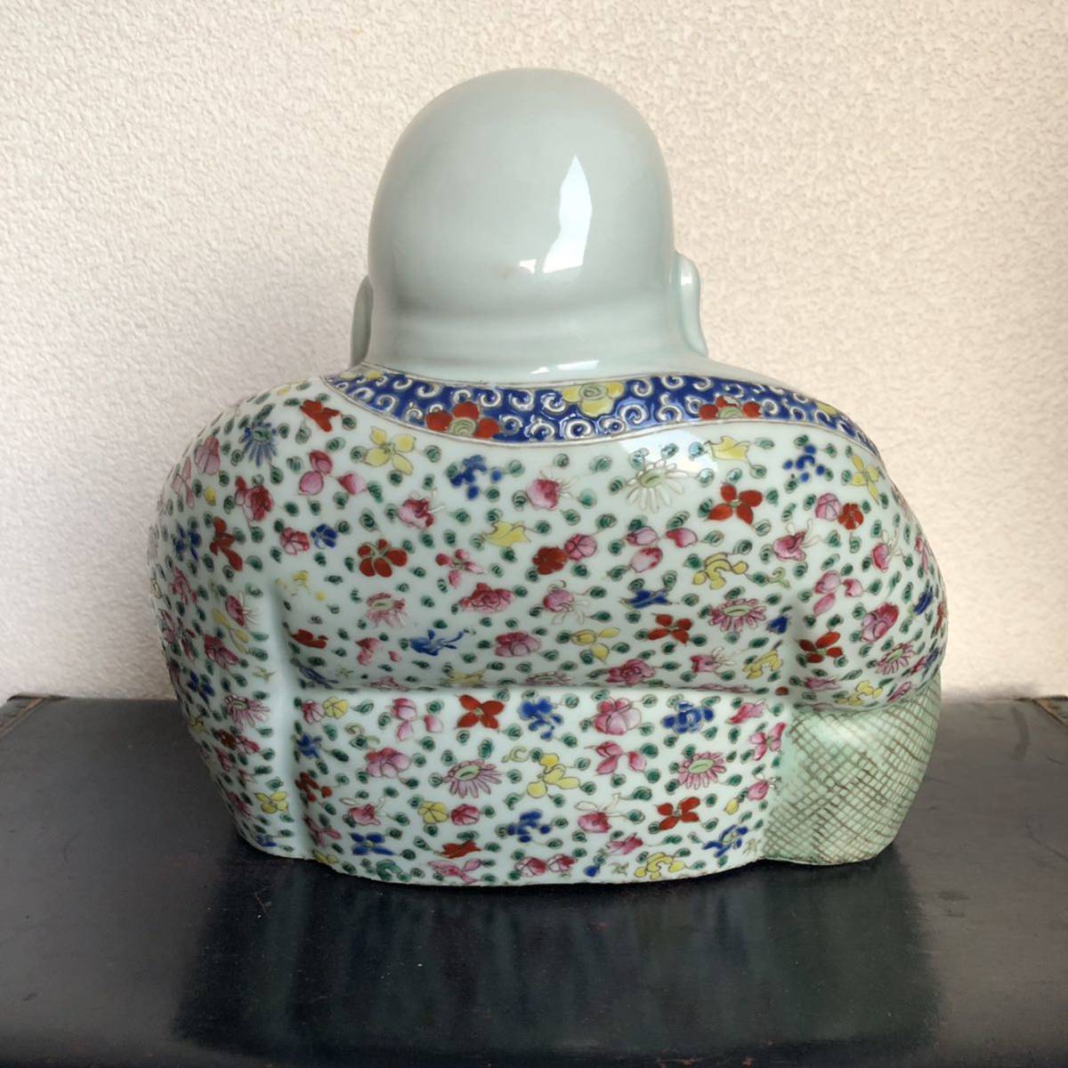 1円 スタート 希少 陶器製 布袋像 魏洪泰造 色絵 草花図 中国 古玩