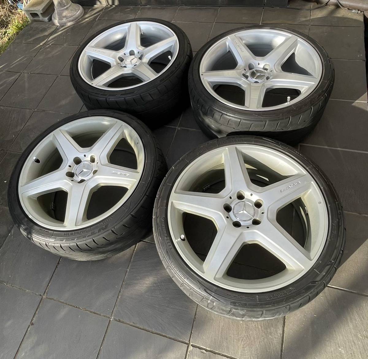 格安出品！メルセデスベンツ W219 CLSクラス AMG 純正 19in 8.5J +25 
