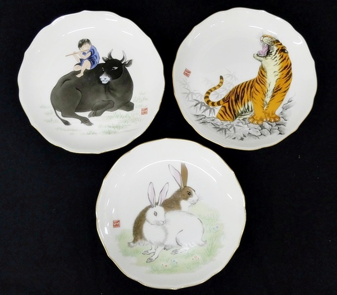 16 38-594643-01 [Y] 深川製磁 干支皿 不揃い5枚 丑寅卯辰巳 / 記念絵