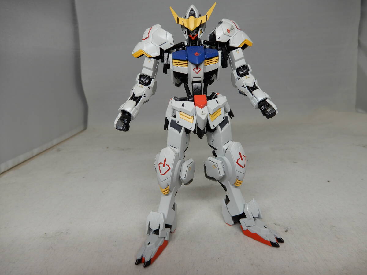 HG 1/144　ガンダムバルバトス　鉄血のオルフェンズ　全塗装済み完成品　　ガンダム　HGUC　MG　魂　Z　プラモデル　プレミアムバンダイ_1