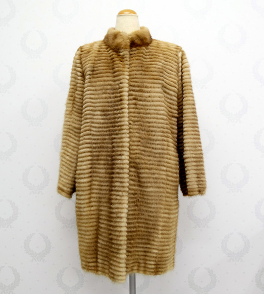 *far3 ブラウンゴールド系の横縞ファーコート