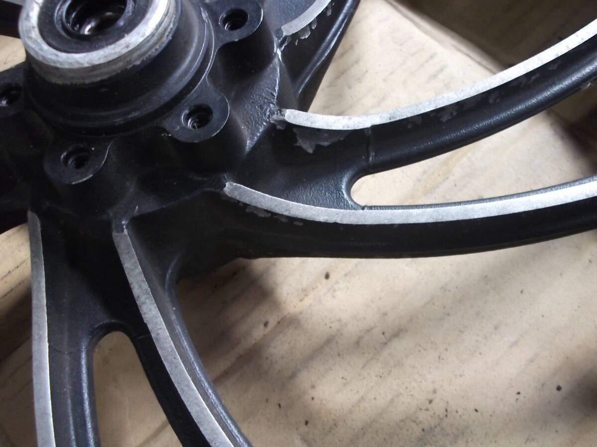 ヤマハ　初期RZ250用　フロントホイール　2_3