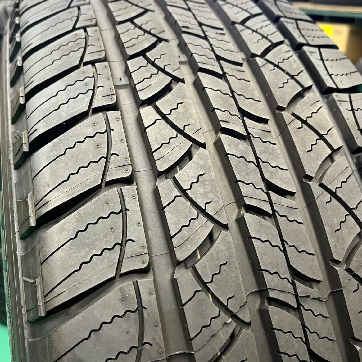 22年製 新車外し 265/65R17 ミシュラン LATITUDE ラティチュード イボ