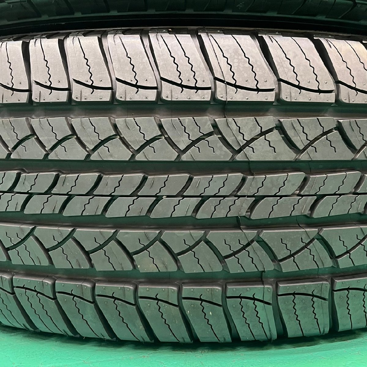 22年製 新車外し 265/65R17 ミシュラン LATITUDE ラティチュード イボ 