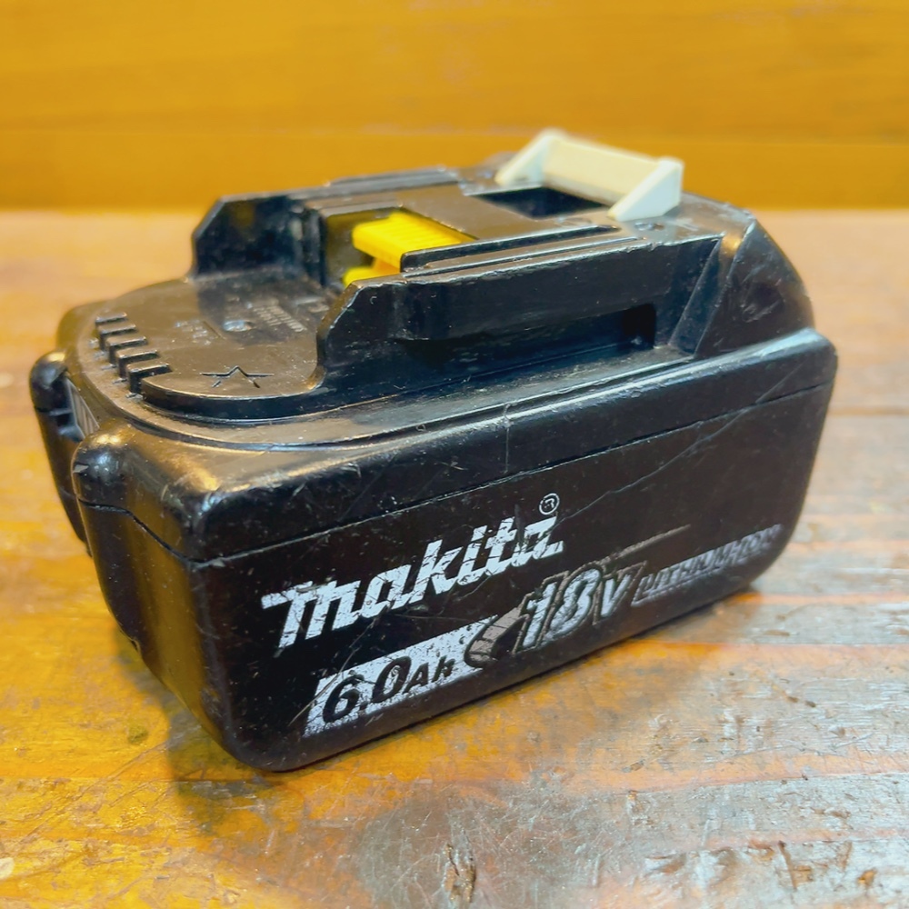 中古 B 純正品 マキタ makita 18V 充電池 6.0Ah BL1860B リチウム 中古 B 純正品 マキタ makita 18V 充電池 6.0Ah BL1860B リチウム