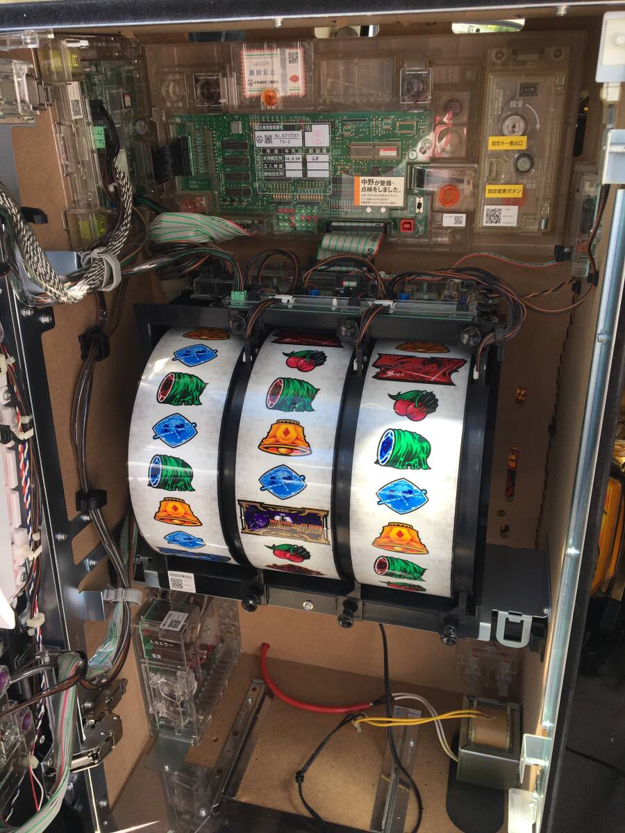 【パチスロ実機】タイヨーエレック★ブラッドプラス【不要機付】 パチスロ 実機 5号機 タイヨーエレック blood + ブラッドプラス 二人の