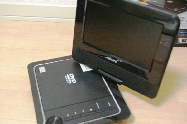 中古 7インチ フルセグ ポータブルDVDプレーヤー RV-700FS 中古