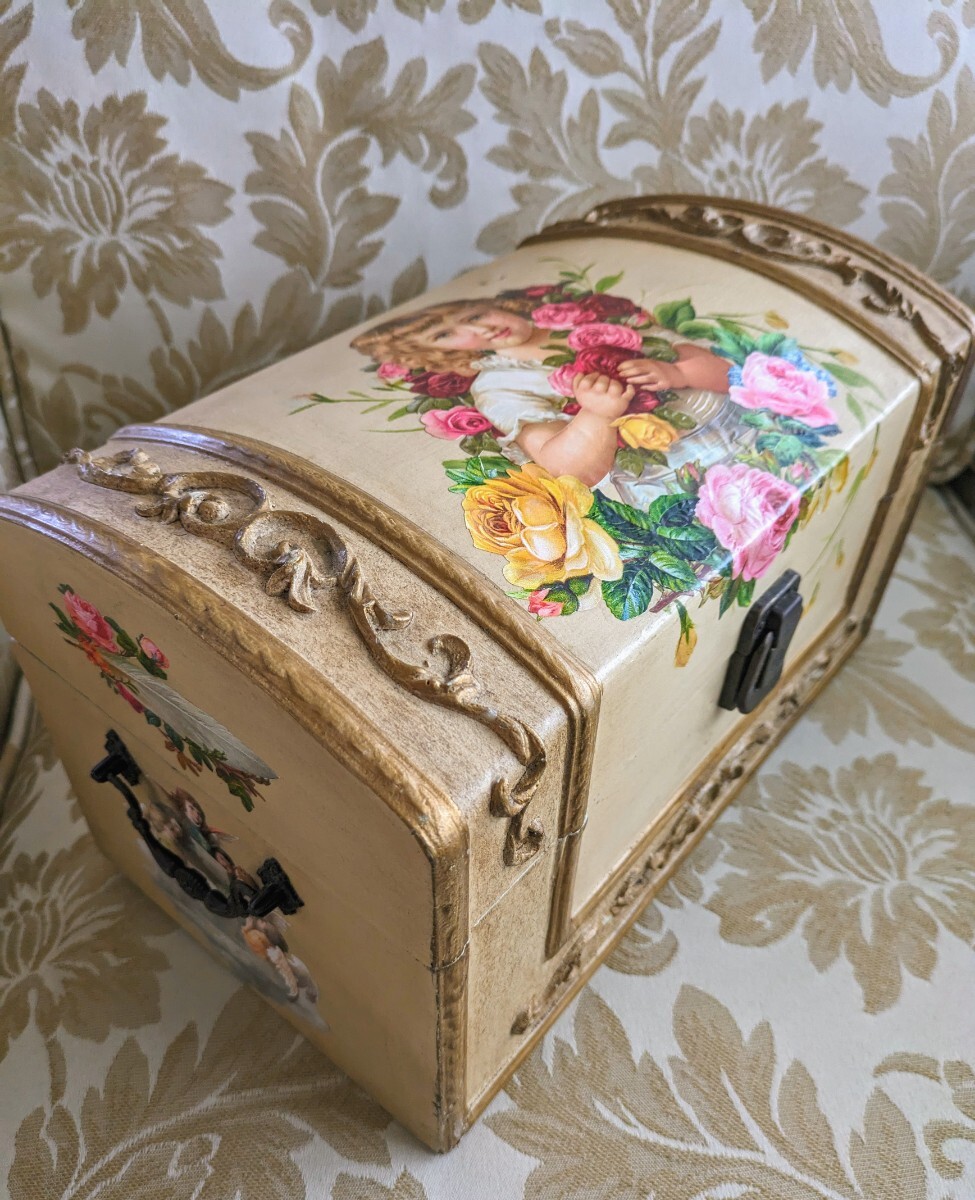 ◇デコパージュ 木製 小物入れ 宝箱 トランク ヴィクトリアン