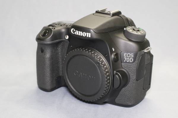 ★☆・美品・Canon EOS 70D ボディ・☆★