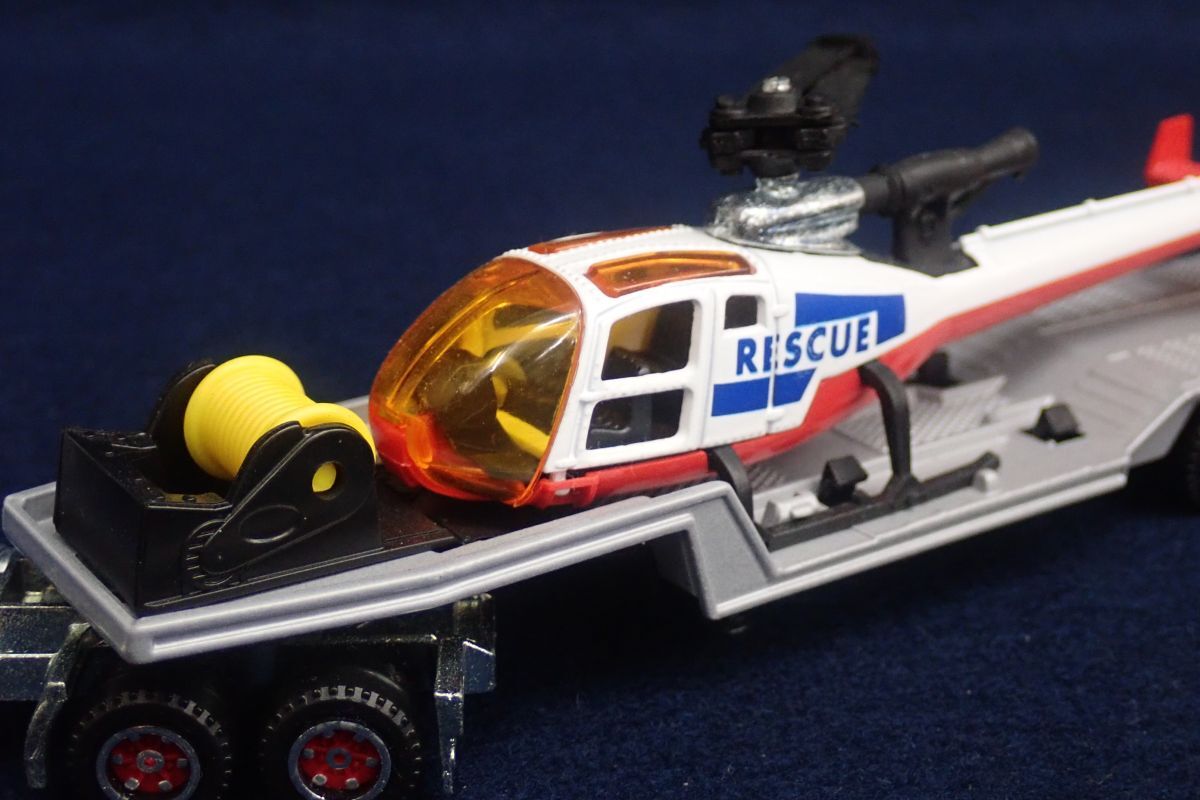 ▽ミニカー72 Majorette マジョレット 600 NO.601 ヘリコプター輸送