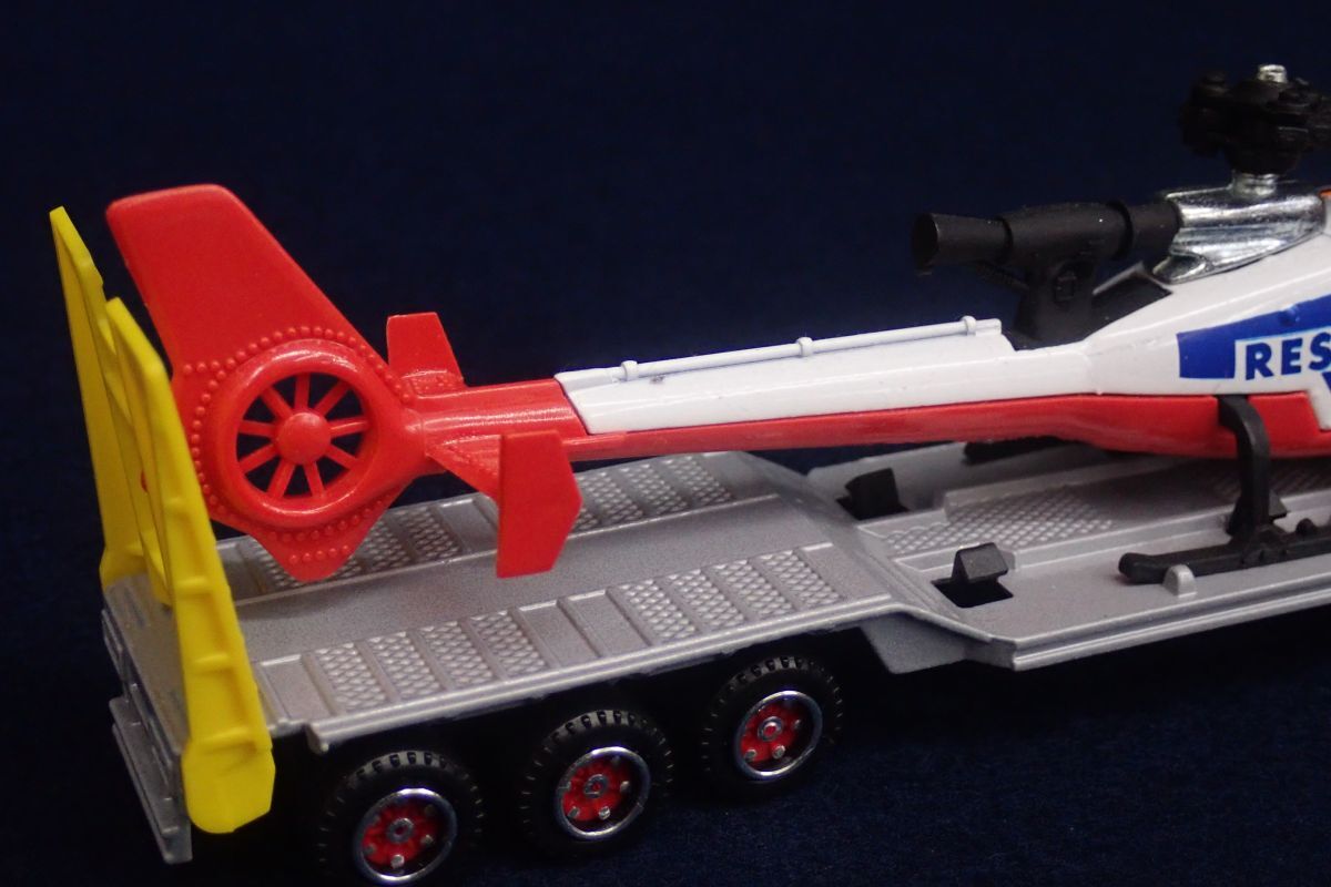 ▽ミニカー72 Majorette マジョレット 600 NO.601 ヘリコプター輸送