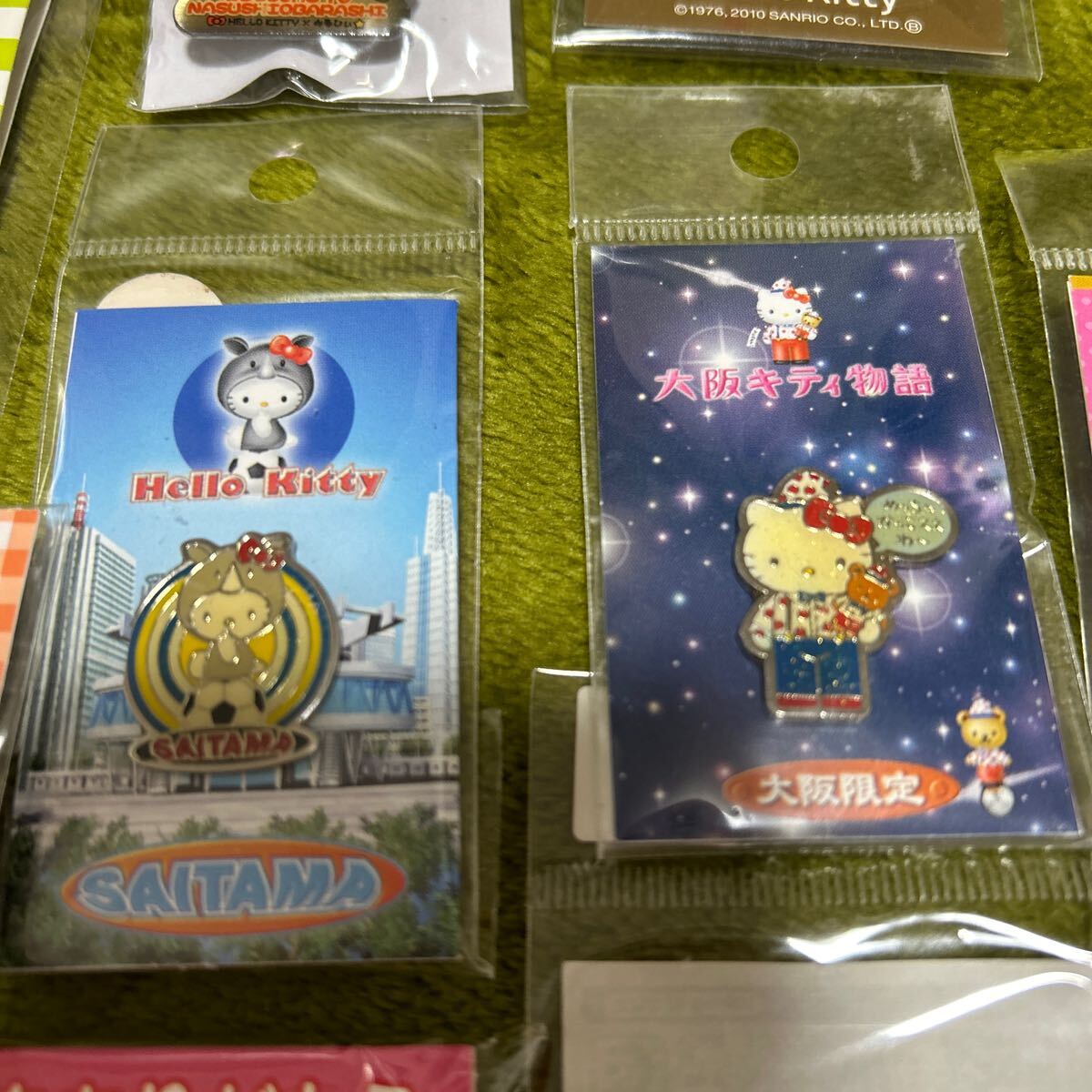 90S ハローキティ レトロ レア まとめ売り ピンバッジ マスコット 新品 サンリオ ハローキティ ピンバッジ ピンバッチ ピンズ レトロ ご当地