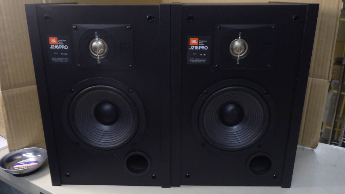 □JBL□2Way/2SP バスレフ式 ブックシェルフスピーカー□J216 PRO