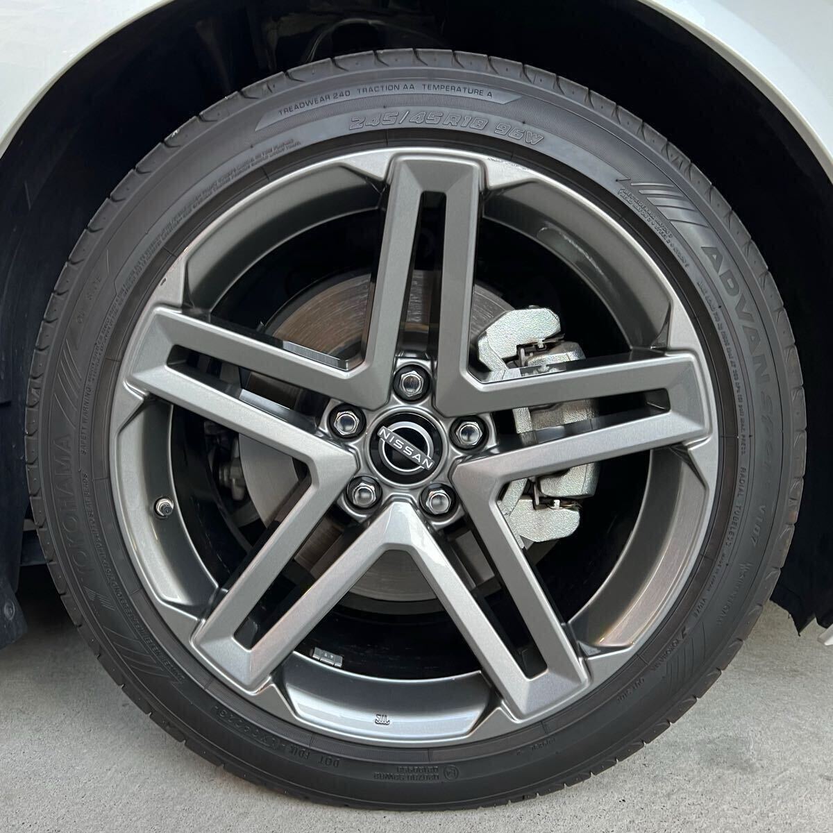 中古】日産 新型フェアレディZ（RZ34）純正タイヤ＆ホイール4本セット 