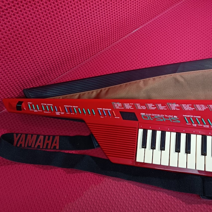 YAMAHA ヤマハ SHS-10R ショルダーキーボード デジタルキーボード