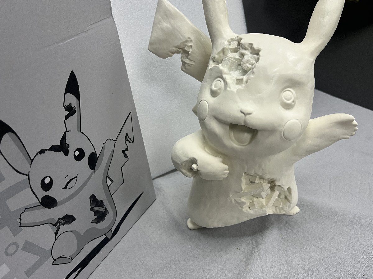 Daniel Arsham x Pokemon Crystalized Pikachu Future 世界500個限定