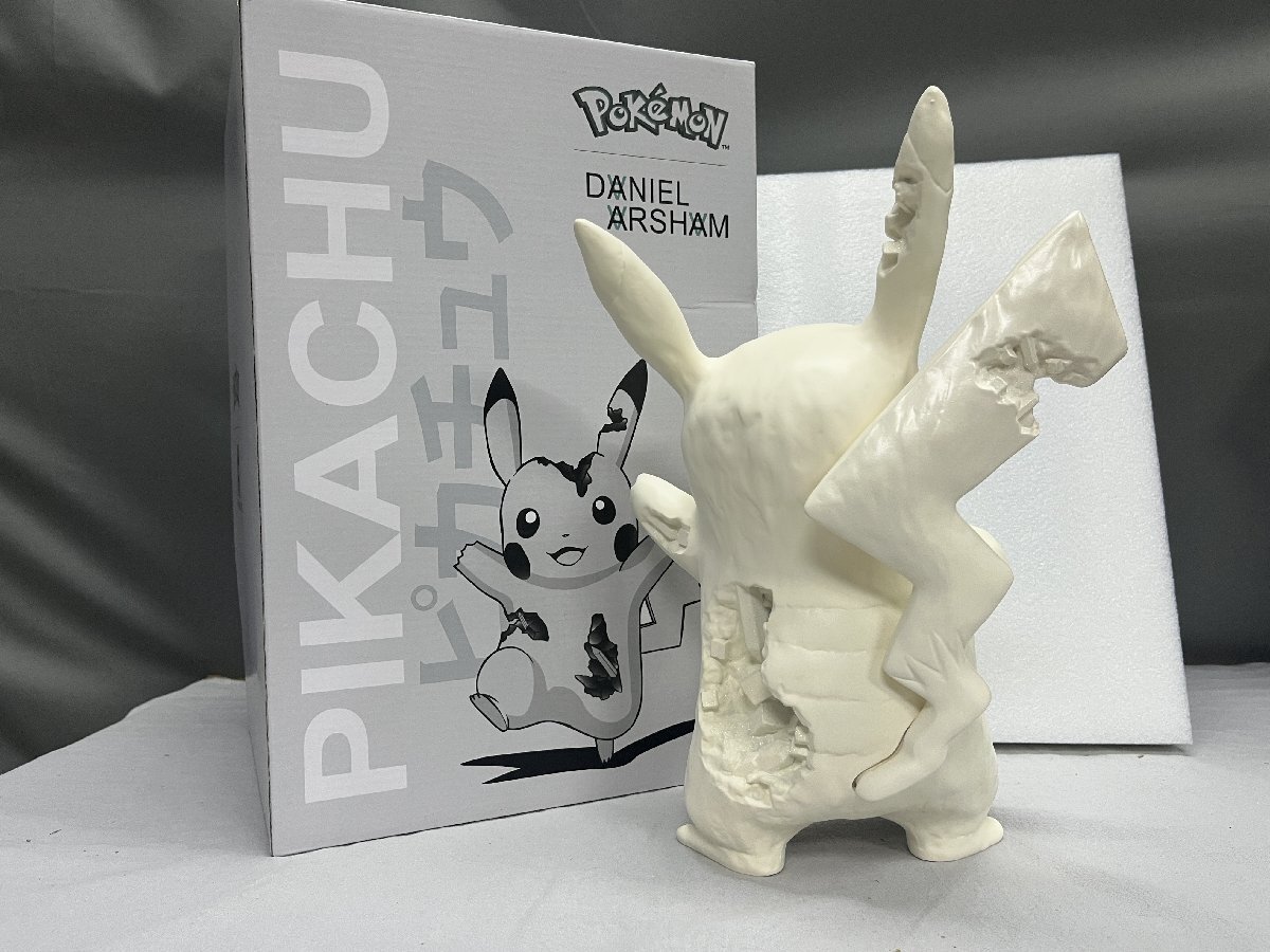 Daniel Arsham x Pokemon Crystalized Pikachu Future 世界500個限定