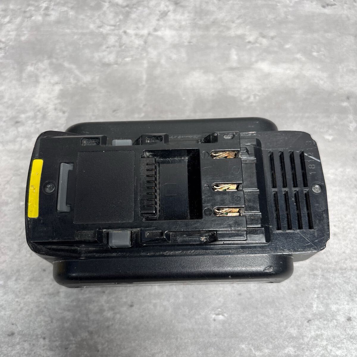 現状品　Panasonic 純正　充電池　EZ9L51 18V_5