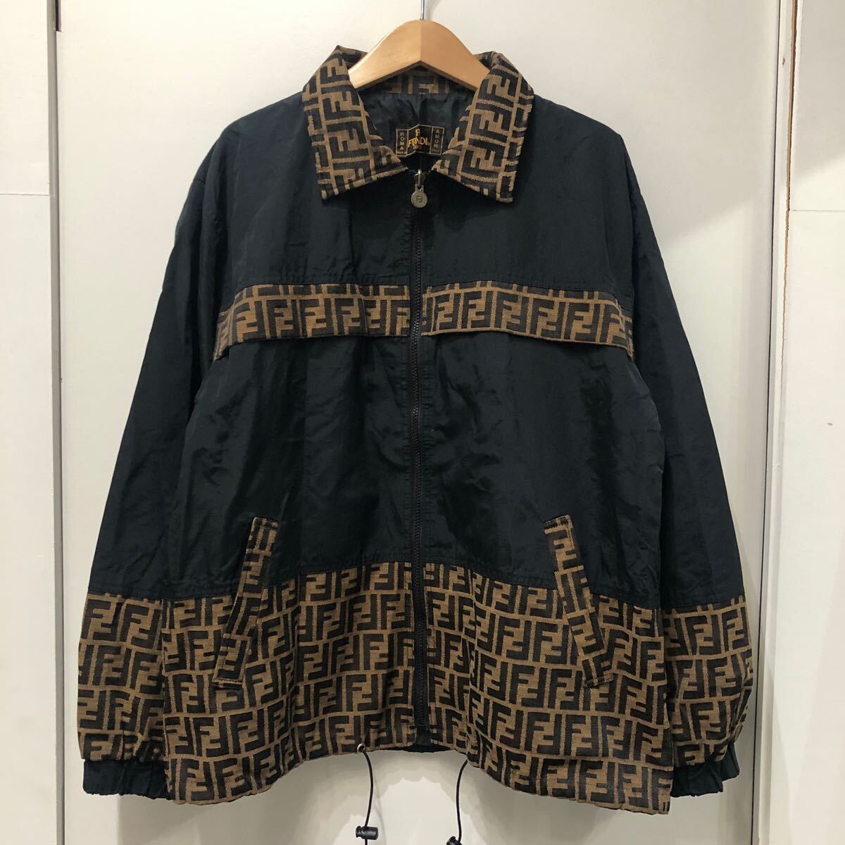 FENDIフェンディ ズッカ柄 コーチジャケット ナイロンジャケット 