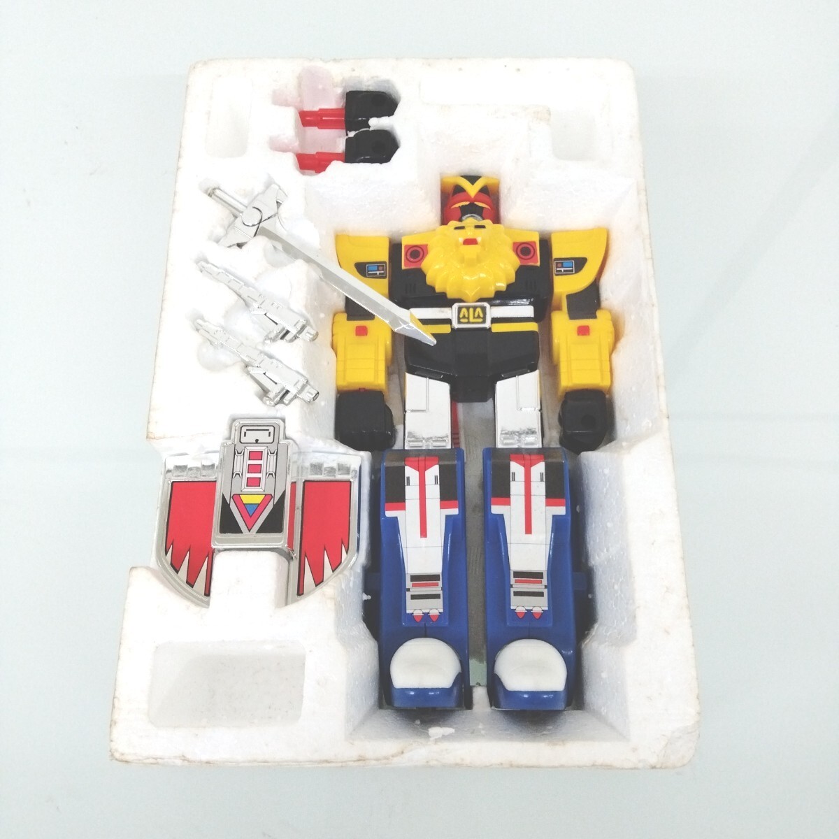 中古おもちゃ】BANDAI プラデラ超獣戦隊ライブマン ライブロボ