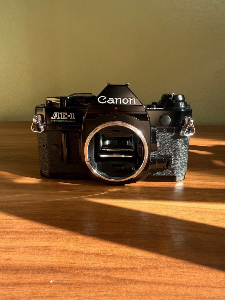 AE-1 Canon PROGRAM 35mm Kit レンズ付き Canon AE-1 program キヤノン
