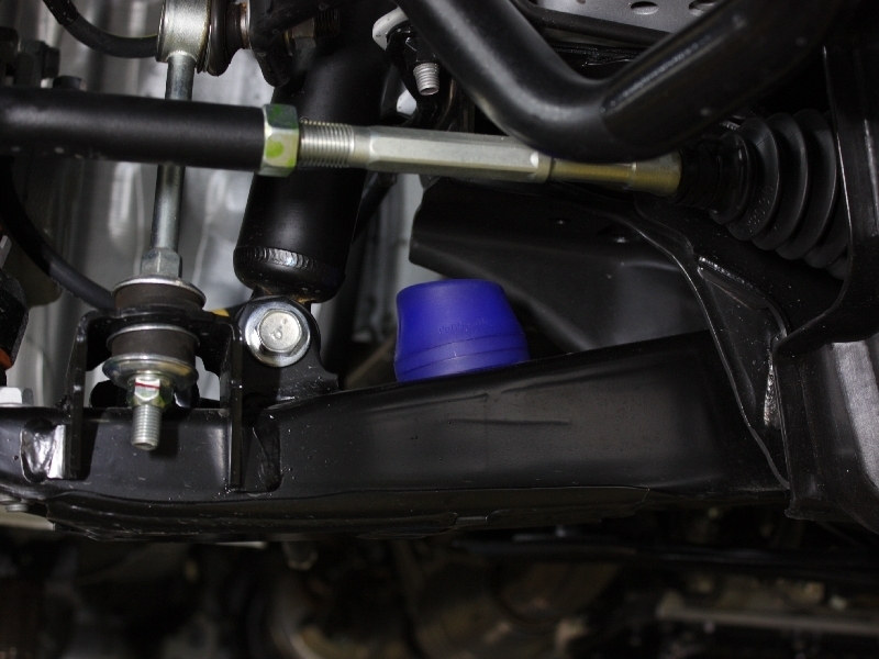 □ ハイエース 200系 2WD フロント 薄型バンプストップ アジャストプレート付き S-GL DX ワゴンGL 1型2型3型4型5型6型7型 ローダウン HIACE_3