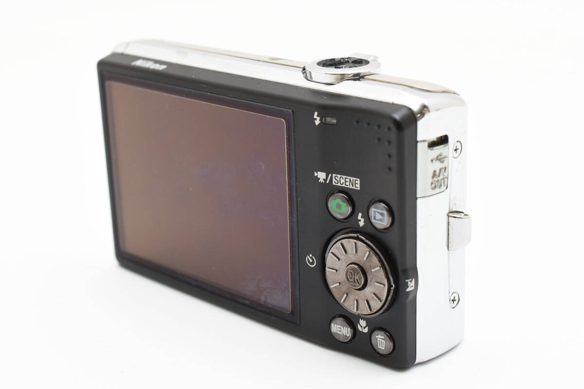 ☆良品☆ Nikon COOLPIX S620 コンパクトデジタルカメラ S620 COOLPIX