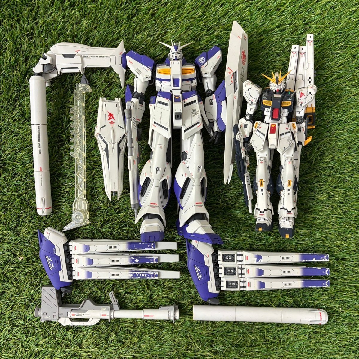 ガンプラHG、1/144まとめ売り 中古品】『1-040』機動戦士ガンダム RX-93-V2 Hi-Vガンダム